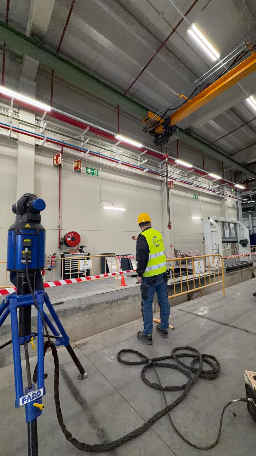 Inspection 3D measurement activity with operator on Michelin Valladolid site