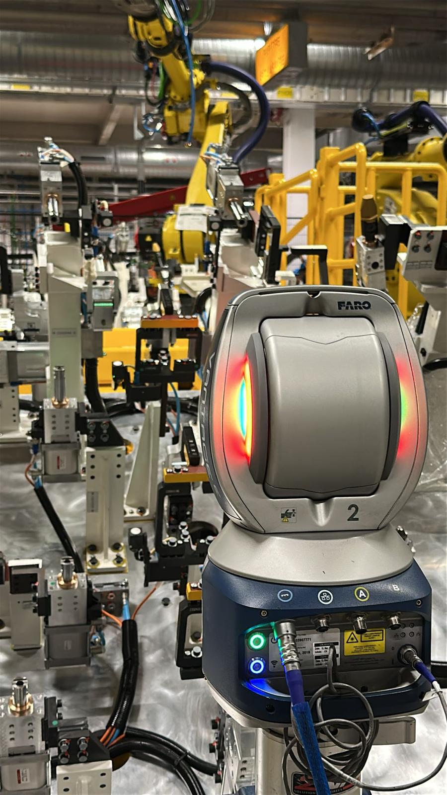 Portable metrology scanner in industrial production cell